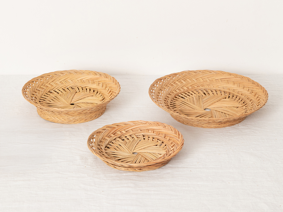 Round Tray / Nypa Palm / THA 3115302　タイ/ニッパヤシ　ラウンドトレイ　20cm・24cm・29cm　3サイズ　ルイ版