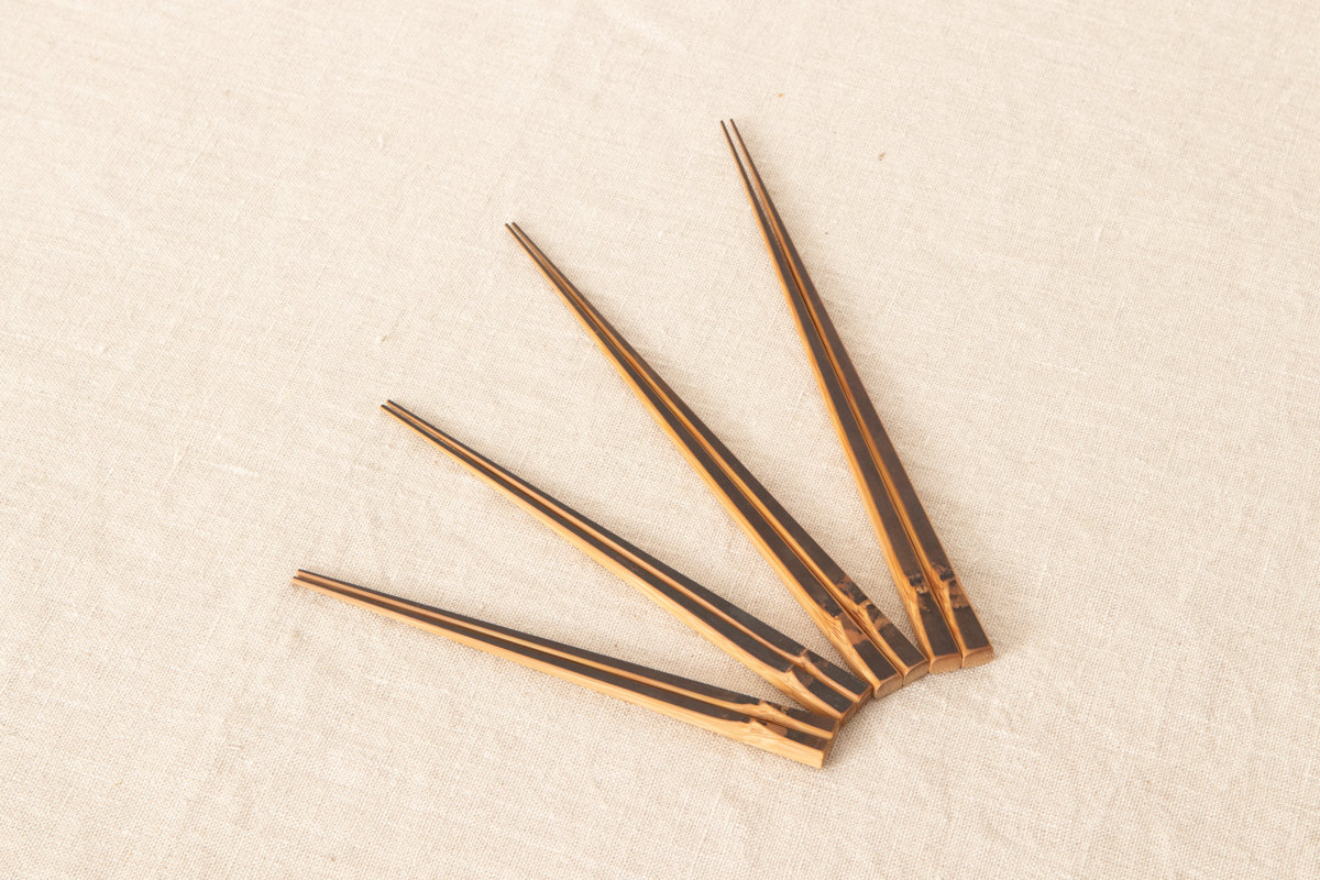 Chopsticks / 17cm, 18.5cm, 22cm, 23.5cm / Smoked Mōsō bamboo / Kōchi-JPN 321205　高知県/炭竹　箸　17cm・18.5cm・22cm・23.5cm　4サイズ　