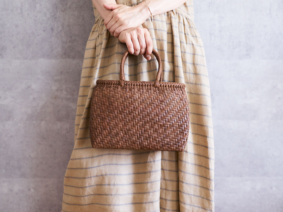 Basket Bag “Round” Small / Grapevine / Yamagata-JPN 150980-1 山形県/やまぶどう 手提げ 細あじろ編み 丸 小