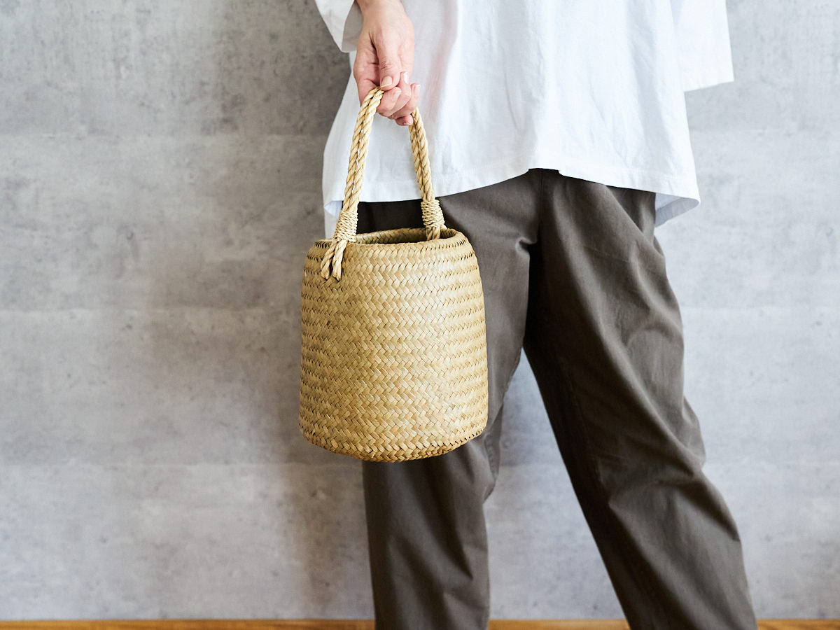 3115136-1 タイ/カチュー（水草）　一本手　かごバッグ　二重編み